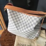 LOUIS VUITTON VYÖ  Antiikkiliike Wanha Elias