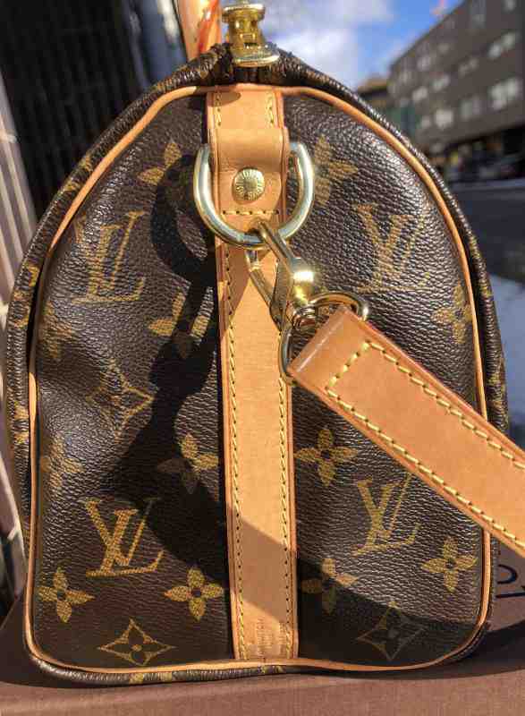 LOUIS VUITTON HUIVI  Antiikkiliike Wanha Elias