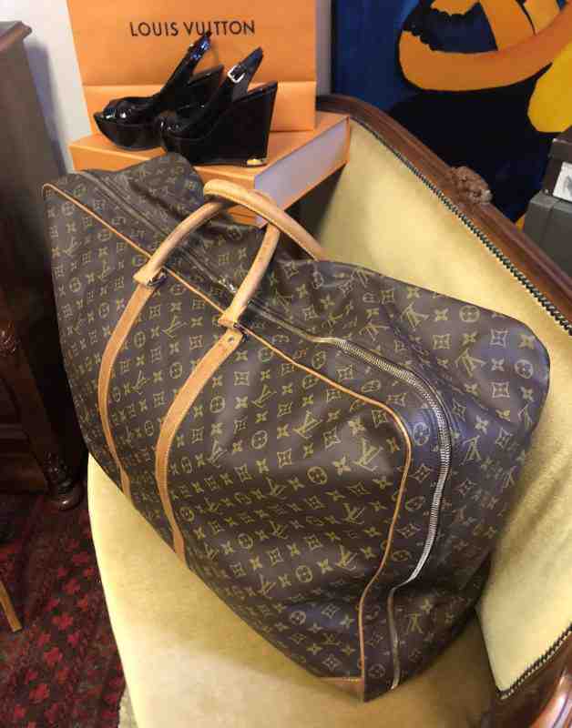 LOUIS VUITTON LAUKKU  Antiikkiliike Wanha Elias